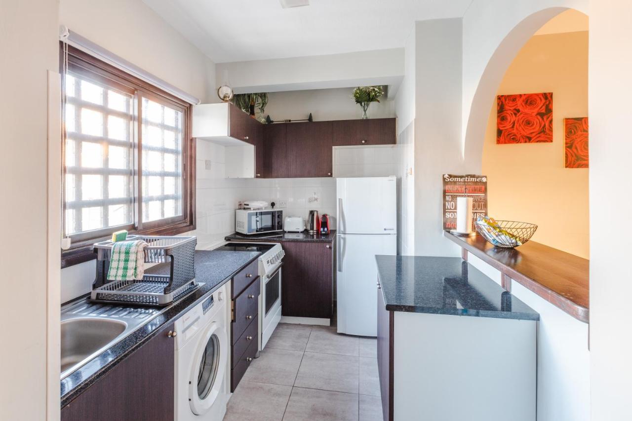 Alexis Apartments - Lovely 2-Bedroom With Swimming Pool Paphos Exterior photo