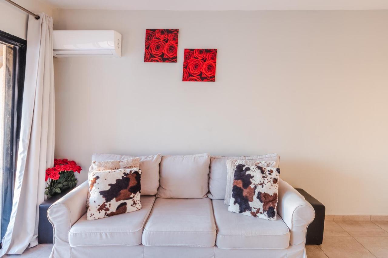 Alexis Apartments - Lovely 2-Bedroom With Swimming Pool Paphos Exterior photo